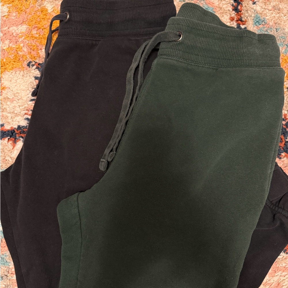 Goodfellow & Co Men’s Set of 2 (Black and Dark Green) Joggers - S